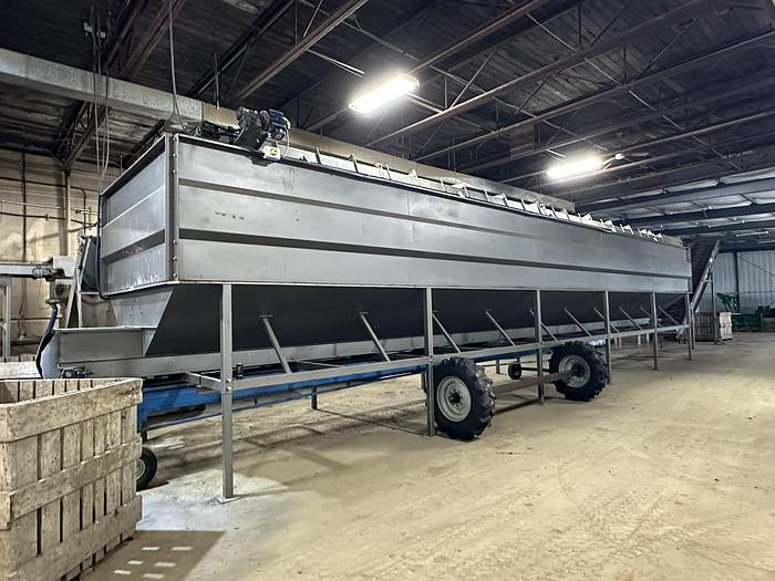 Used 2022 Alliston Machinery 1,000 CWT Hopper