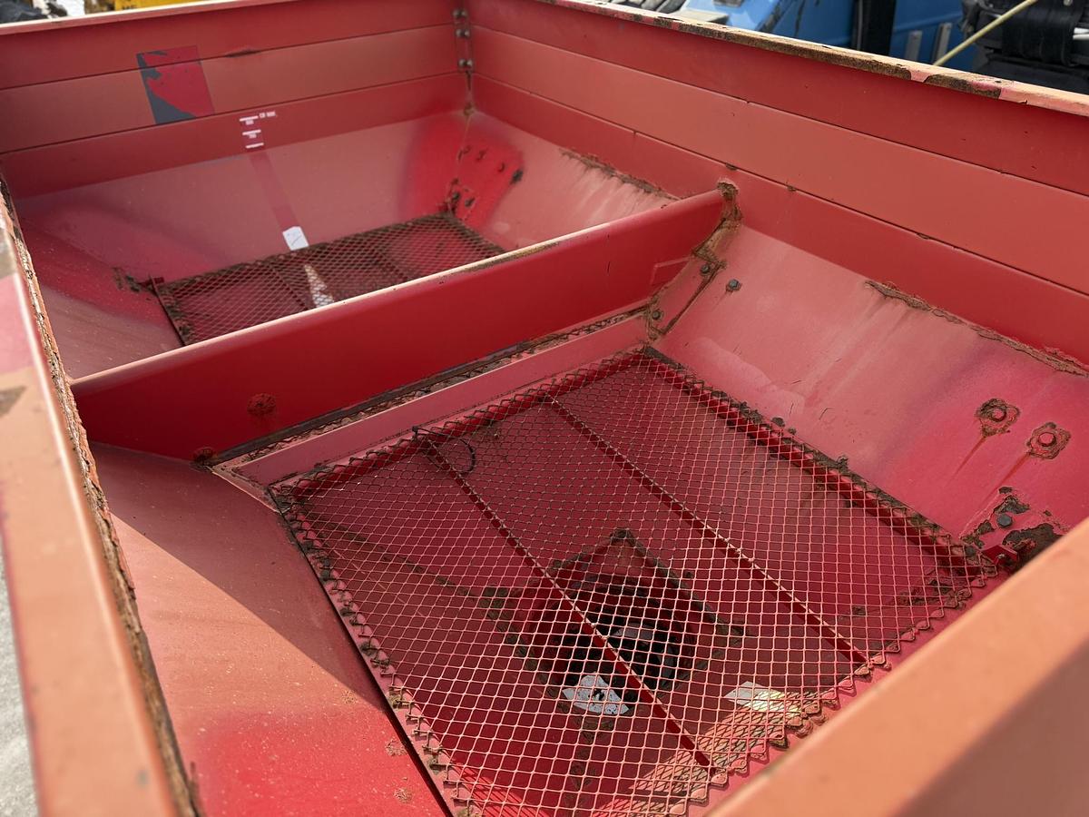 Used Lely Centerliner 3 PTH Spreader