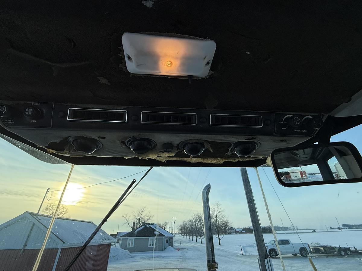 Used 1989 Ford Versatile 946 Articulating 4wd, Cummins, 4 Remotes