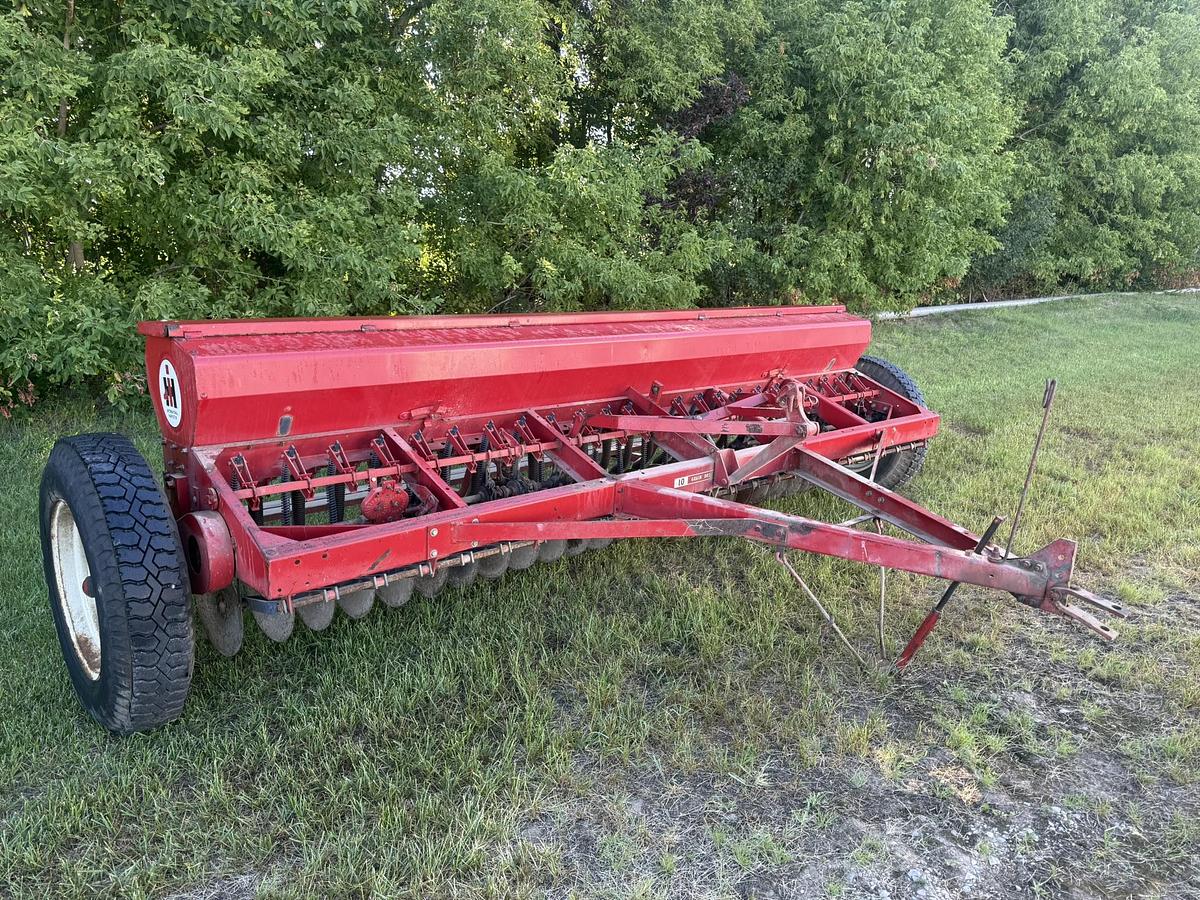 Used 1959 International Harvester 10 Plane Grain Drill