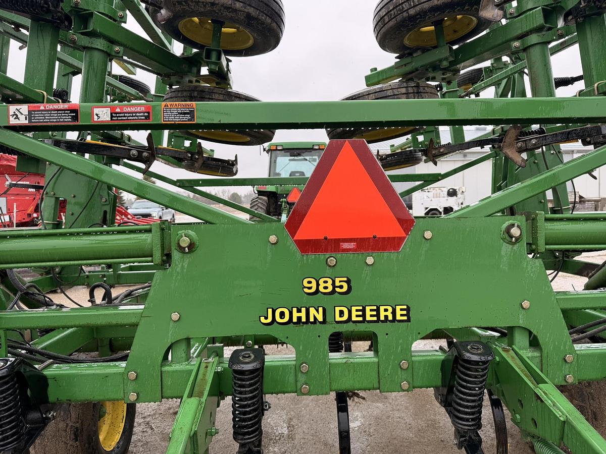 Used John Deere 985 49'5" 5 Section Cultivator