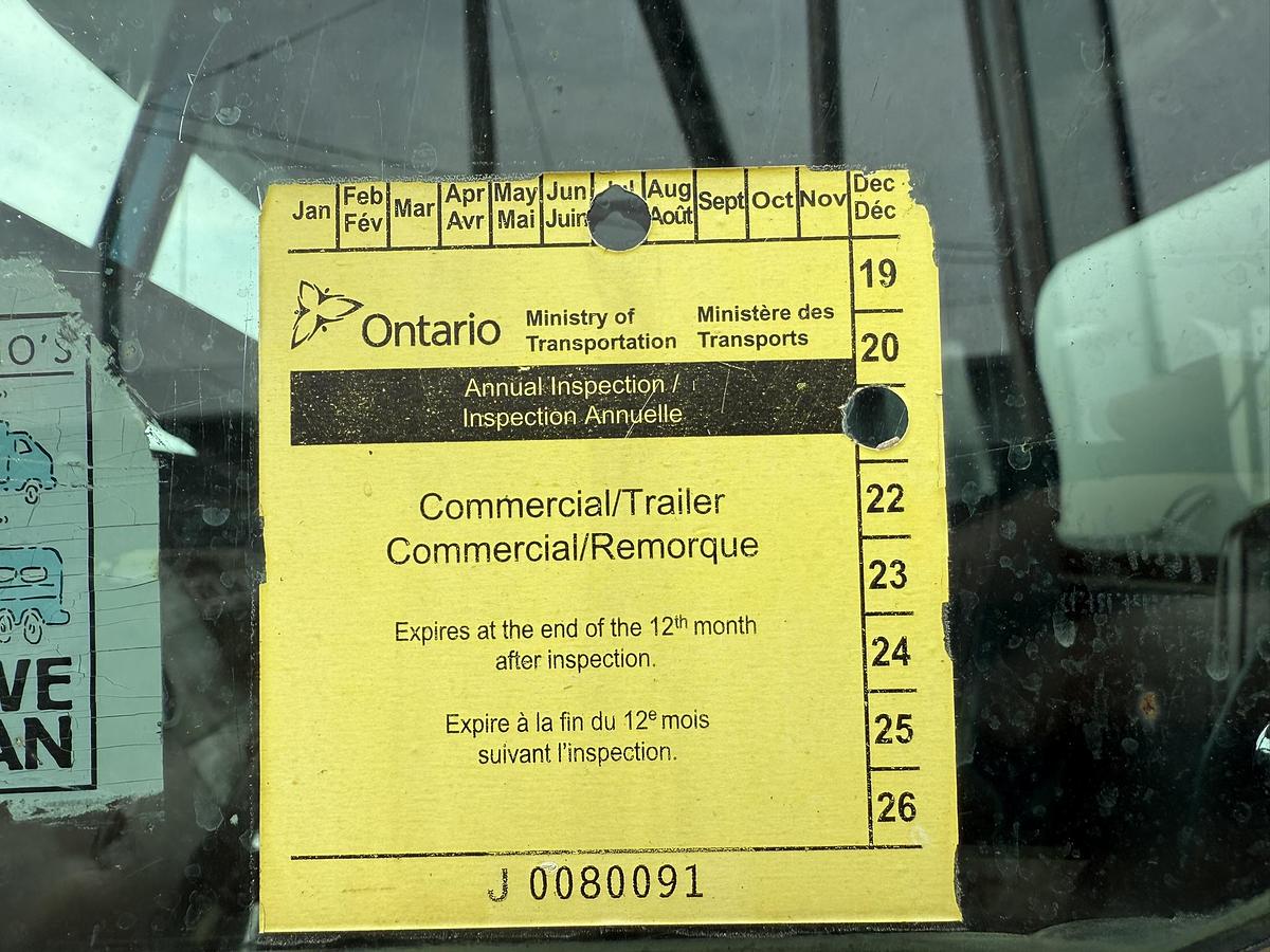 Used 1988 Western Star Stainless 3000 Gallon Water Truck, 400 Cummins, Eaton 15 SPD