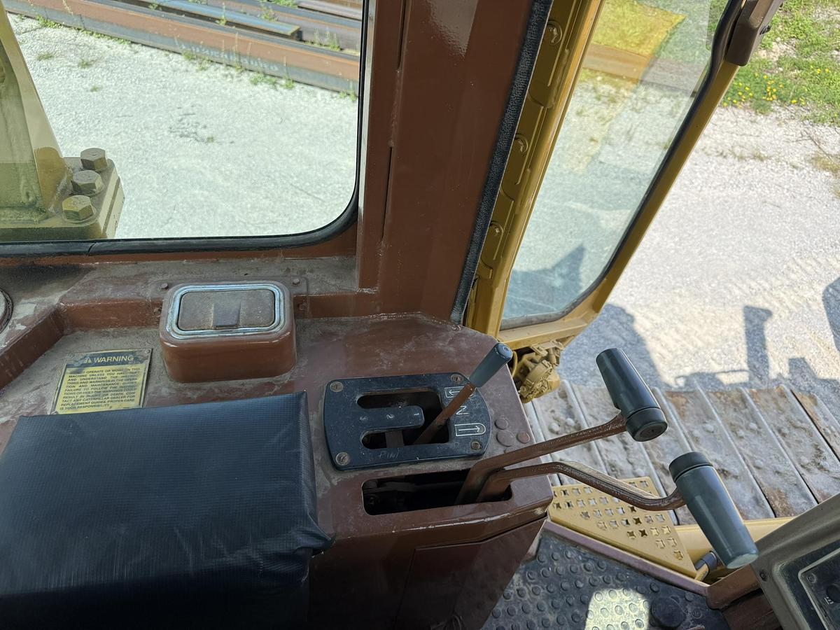Used 1988 Caterpillar D5H Dozer