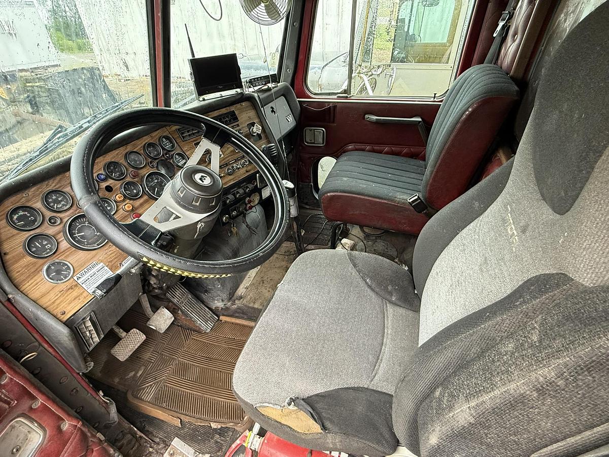 Used Western Star Cat 3406 8LL Eaton Alliston Machinery 24' Bulk Box