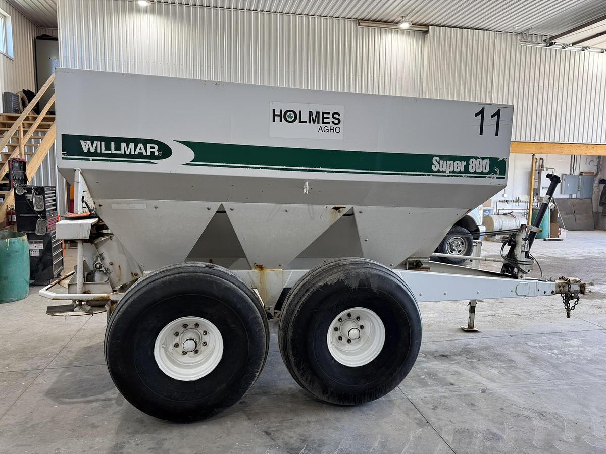 Used Willmar Super 800