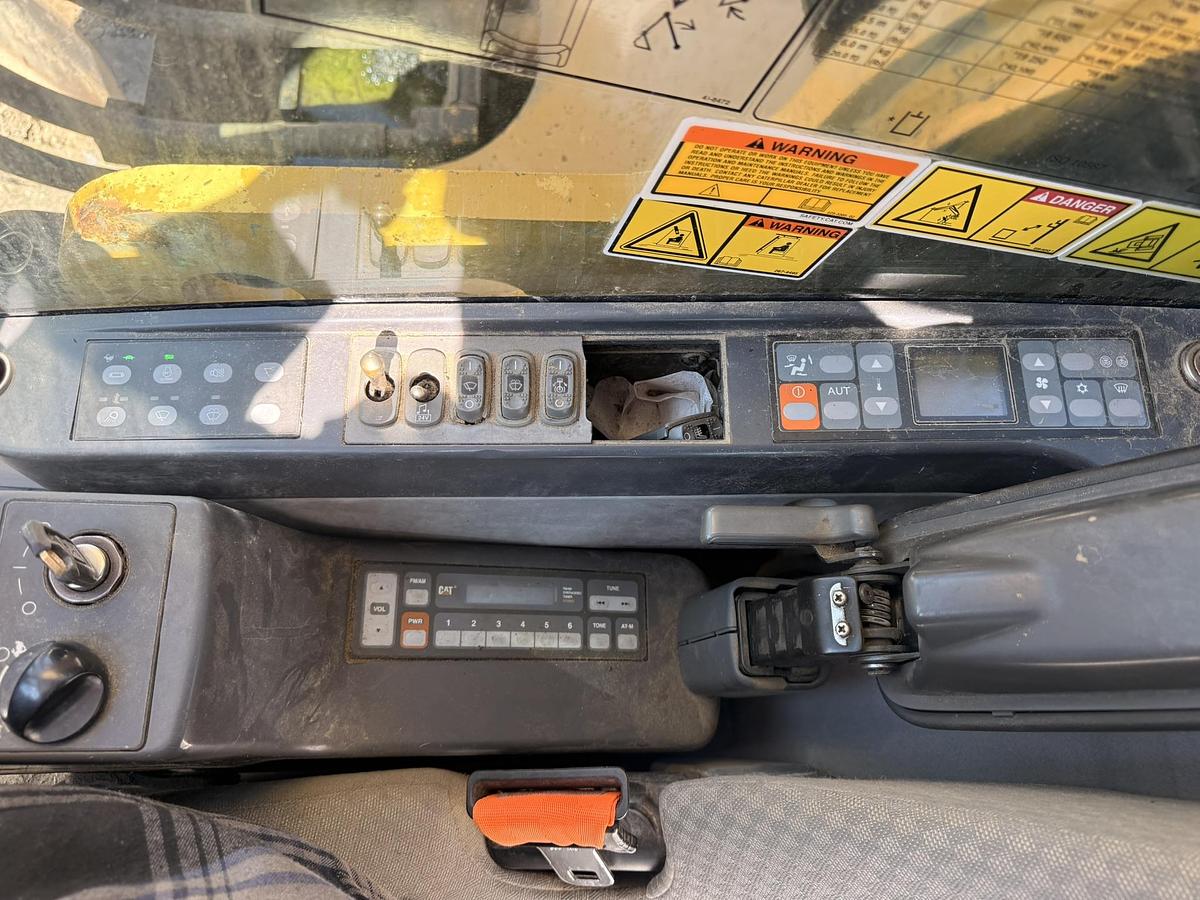 Used 2011 Caterpillar 345DL