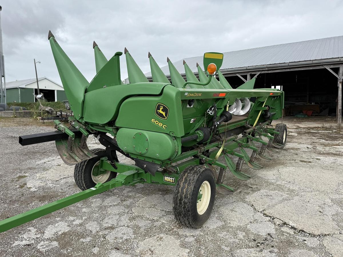 Used 2011 John Deere 608C Stalkmaster, Hyd. Deck Plate, HHS, Field Ready
