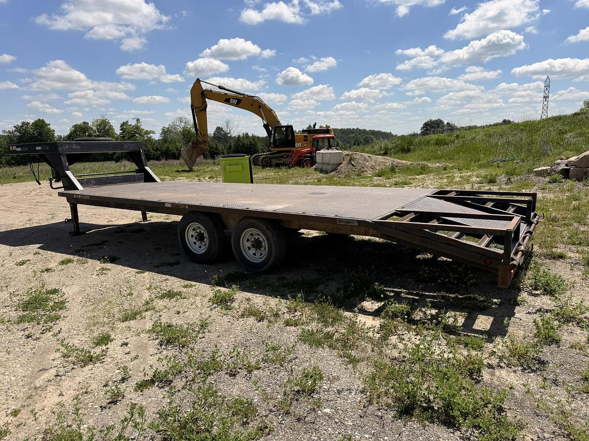 Used 2001 Home Made 24' Gooseneck Trailer