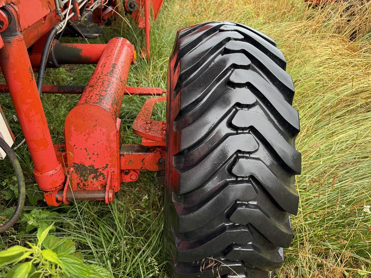 Used Grimme GB1700 2 Row Harvester