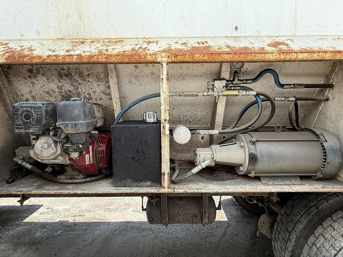 Used 1999 Mack Truck With 24' Alliston Machinery Box, 60" Belt, Honda Motor