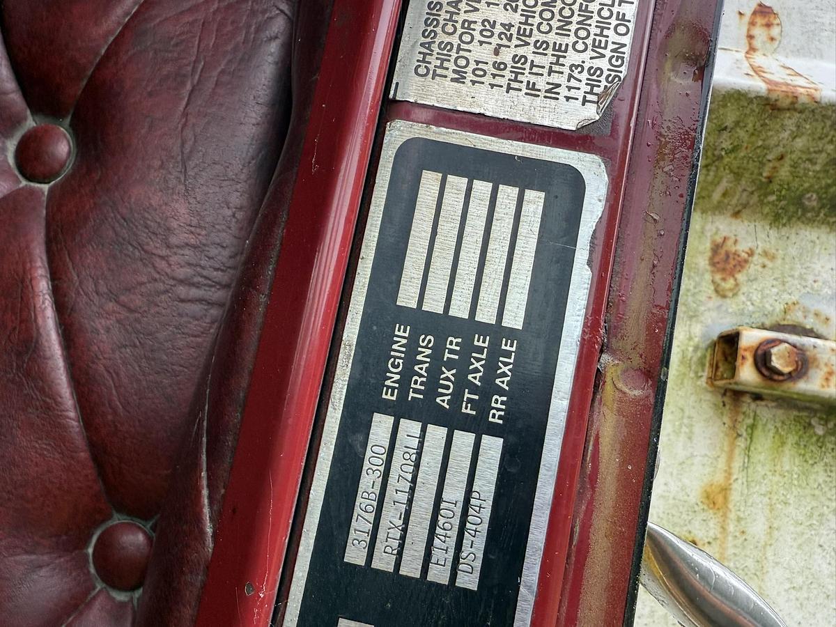 Used Western Star Cat 3406 8LL Eaton Alliston Machinery 24' Bulk Box