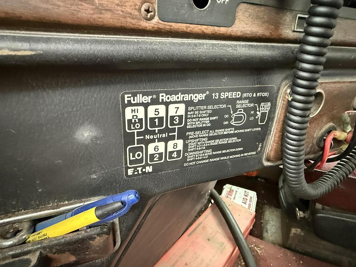 Used Freightliner Cat 350, 8LL Alliston Machinery Box