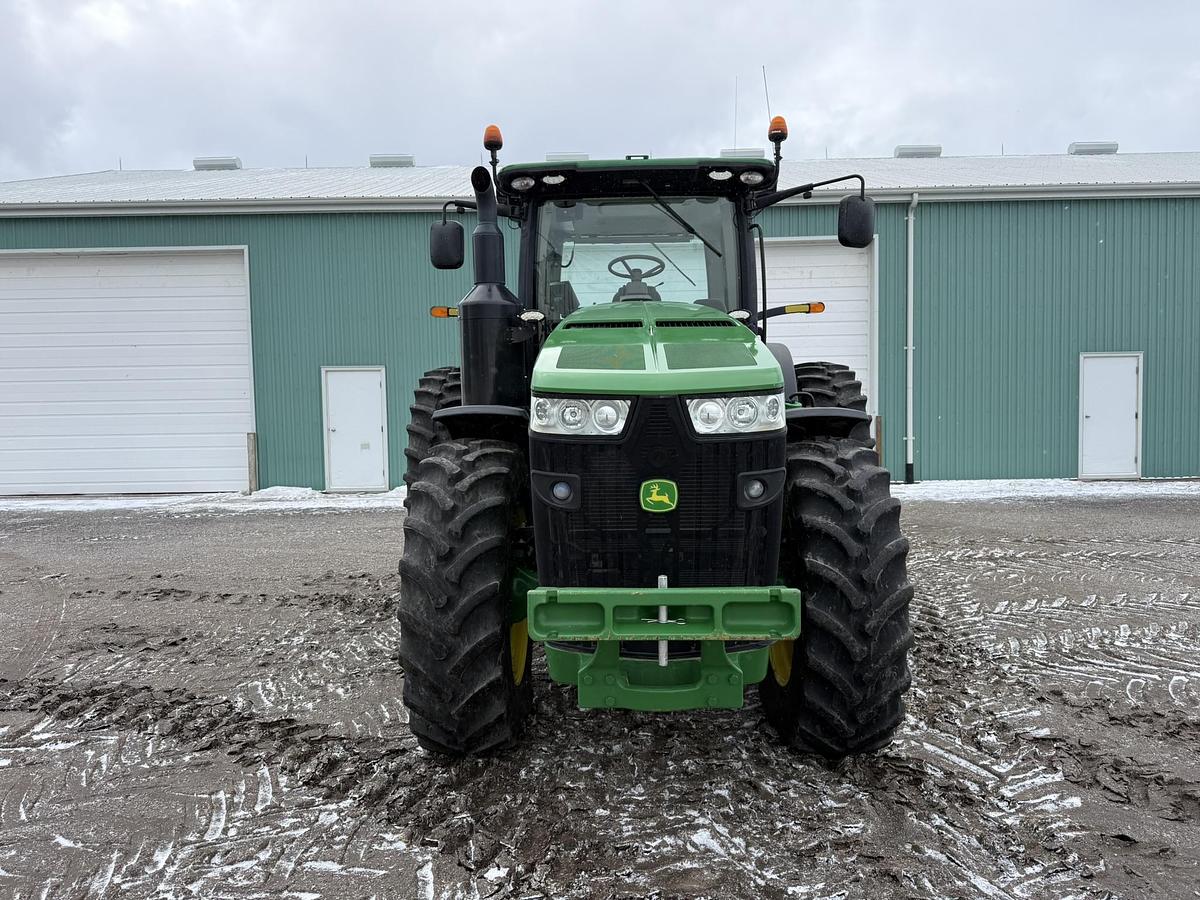 Used John Deere 8245R