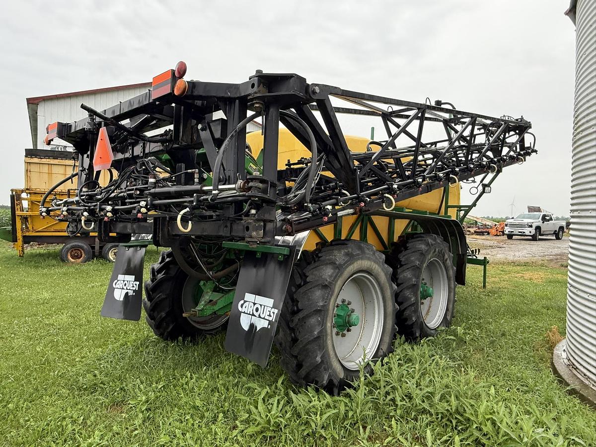 Used Redball 690, 2000 Gallon, 120' Boom,