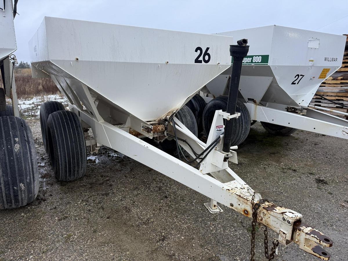 Used Willmar Super 600