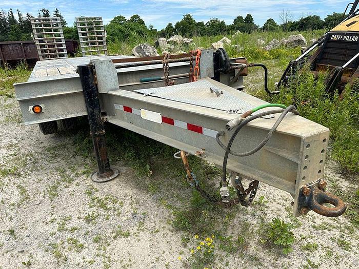 Used JC Trailer, 3 Axle With Lift, Galvanized, Air Tailgate