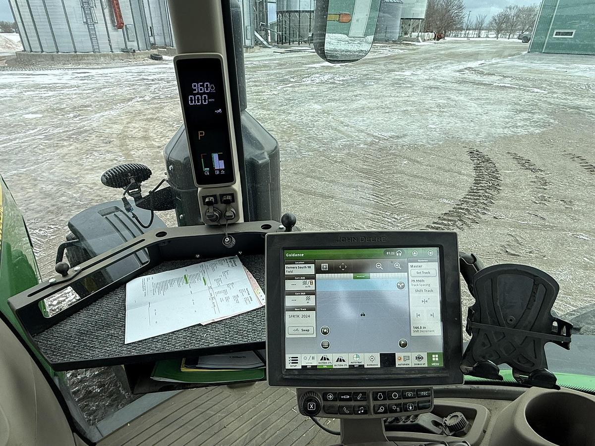 Used John Deere 8245R