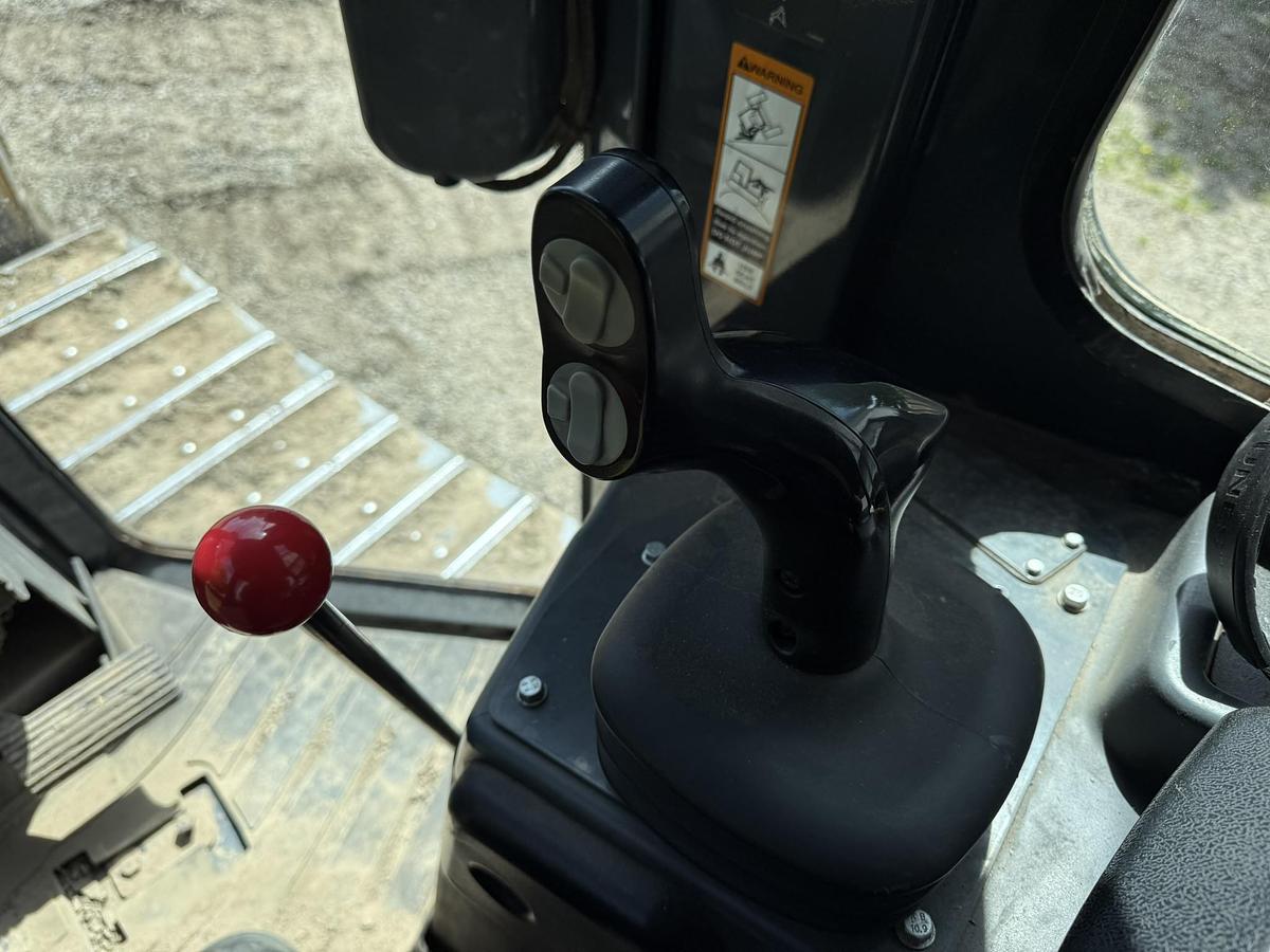 Used 2015 Deere 650k XLT