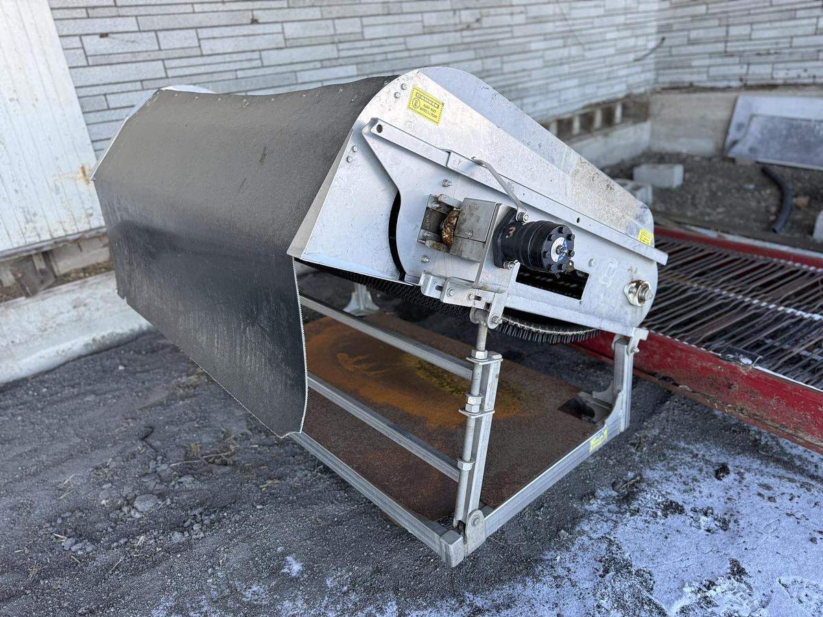 Used Univerco 60" Hedge Hog