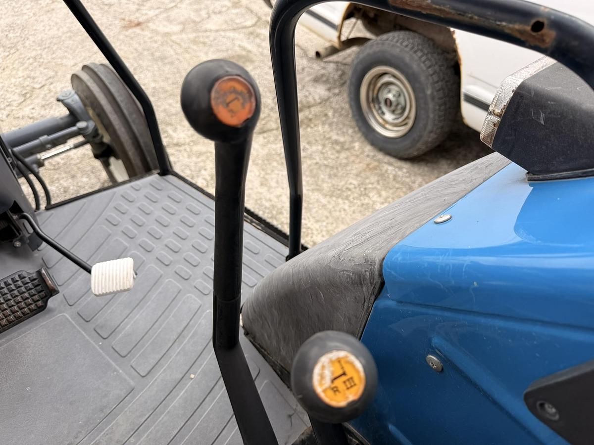 Used 1999 New Holland TL70, 65 hp 2WD Open Station Tractor