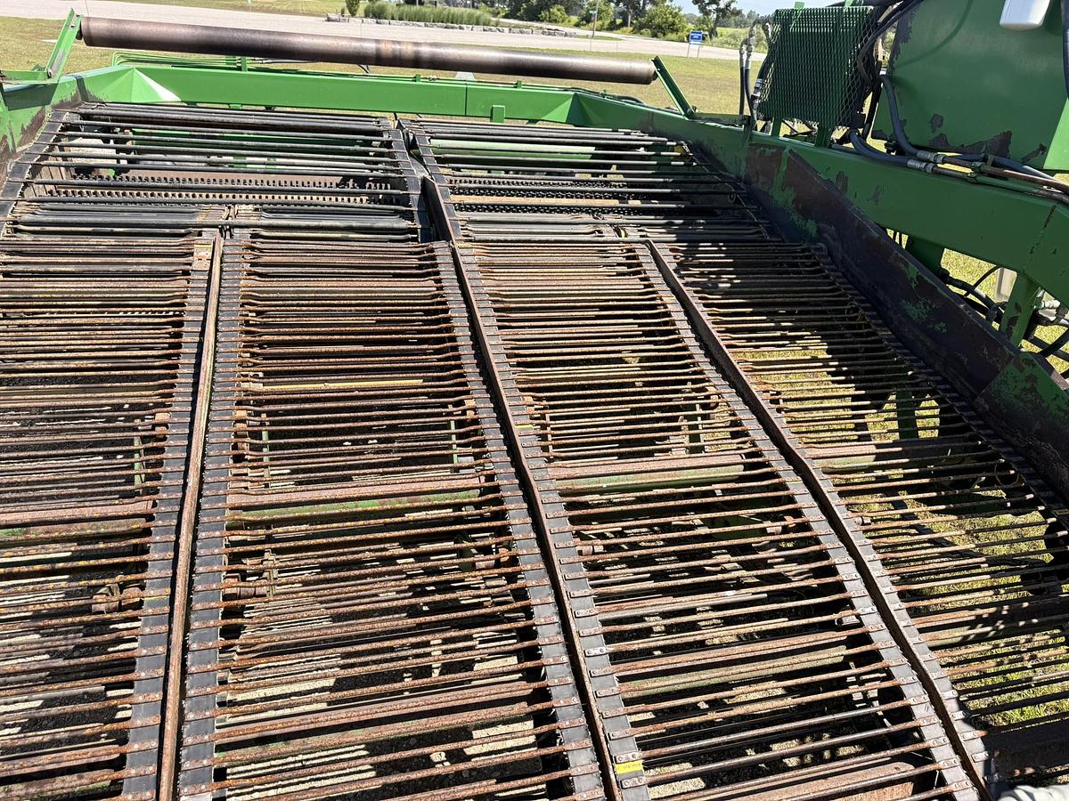 Used 2006 Lenco 4 Row Fully Hydraulic Windrower
