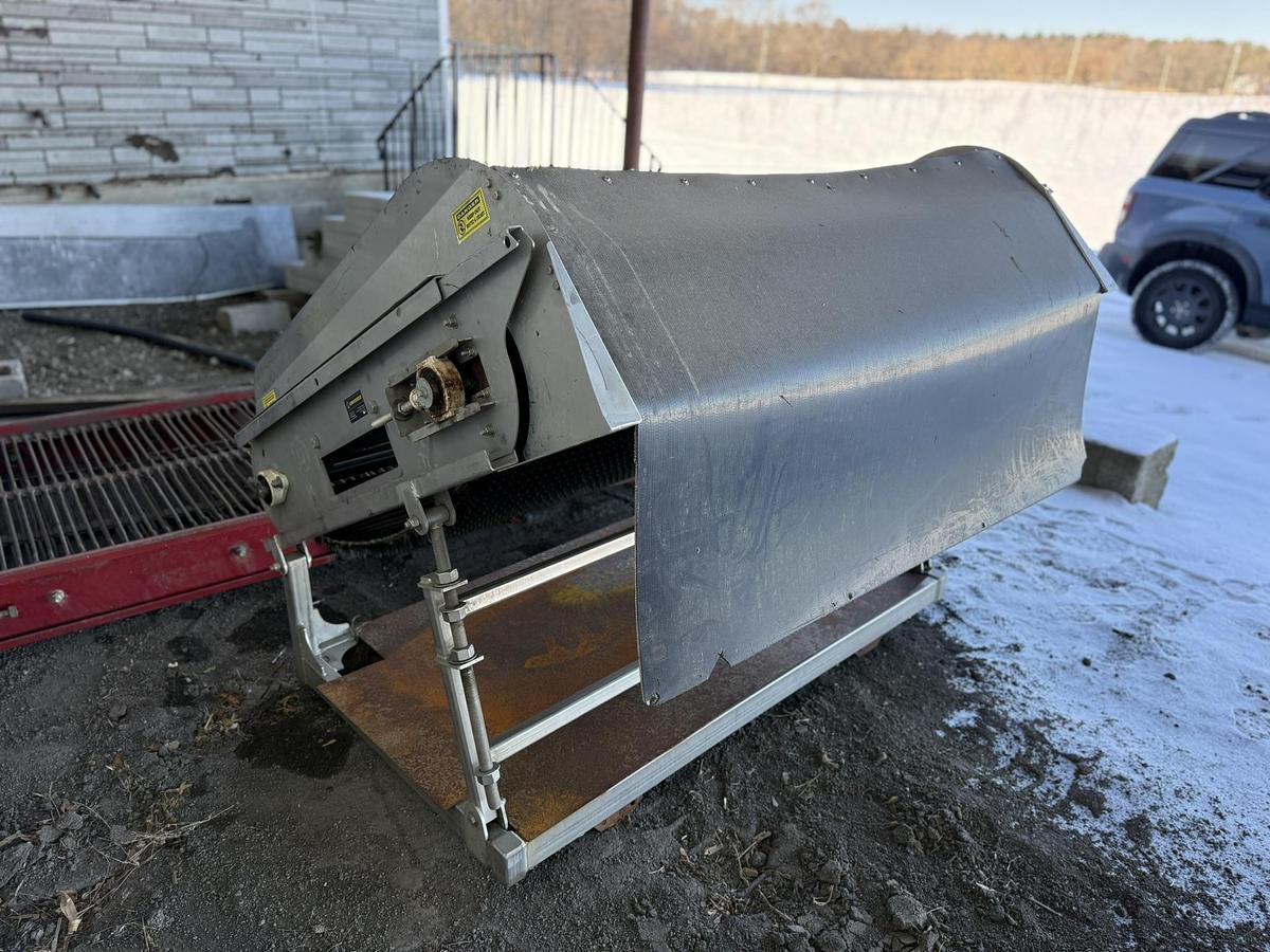 Used Univerco 60" Hedge Hog