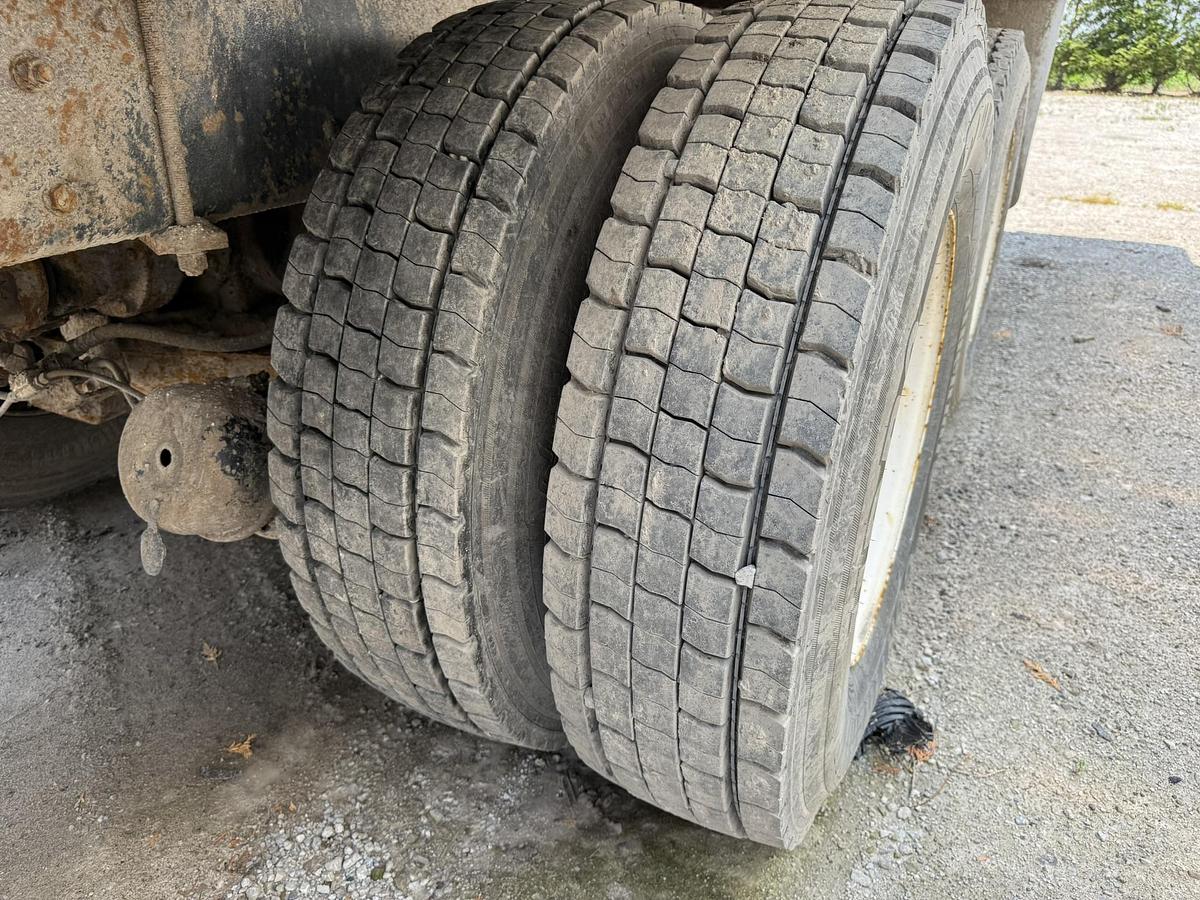 Used 1997 Mack Potato Bulk Box On Mack Truck