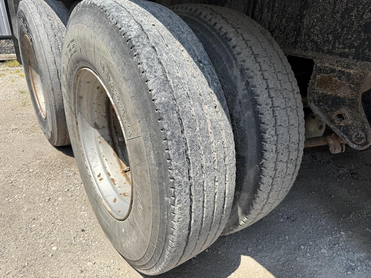 Used Alliston Machinery 24' Bulk Box With Tandem Axle Undercarriage