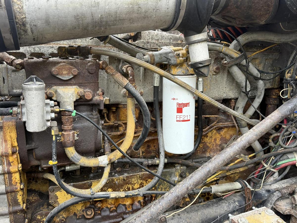 Used Freightliner Cat 350, 8LL Alliston Machinery Box