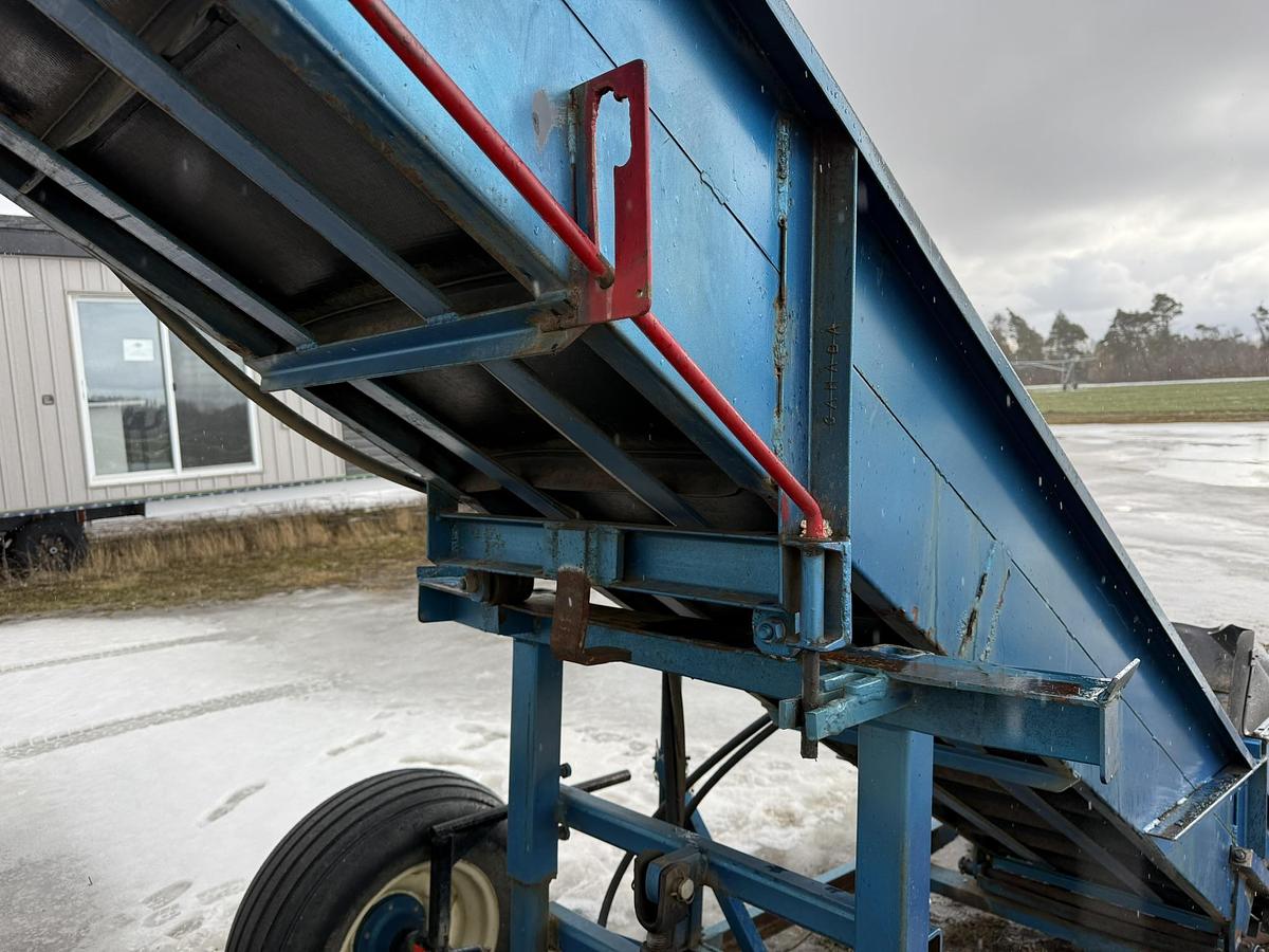 Used Alliston Machinery Planter Filler