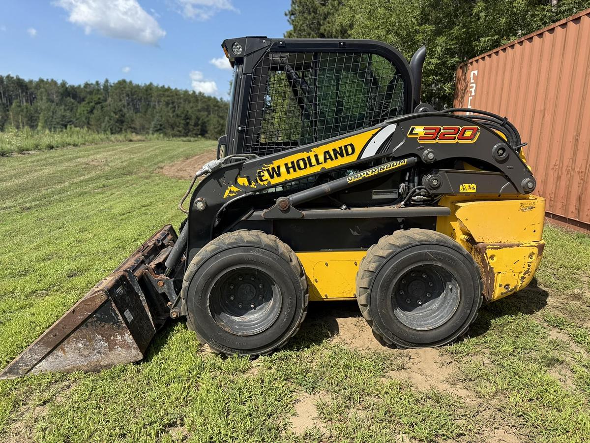 Used 2020 New Holland L320