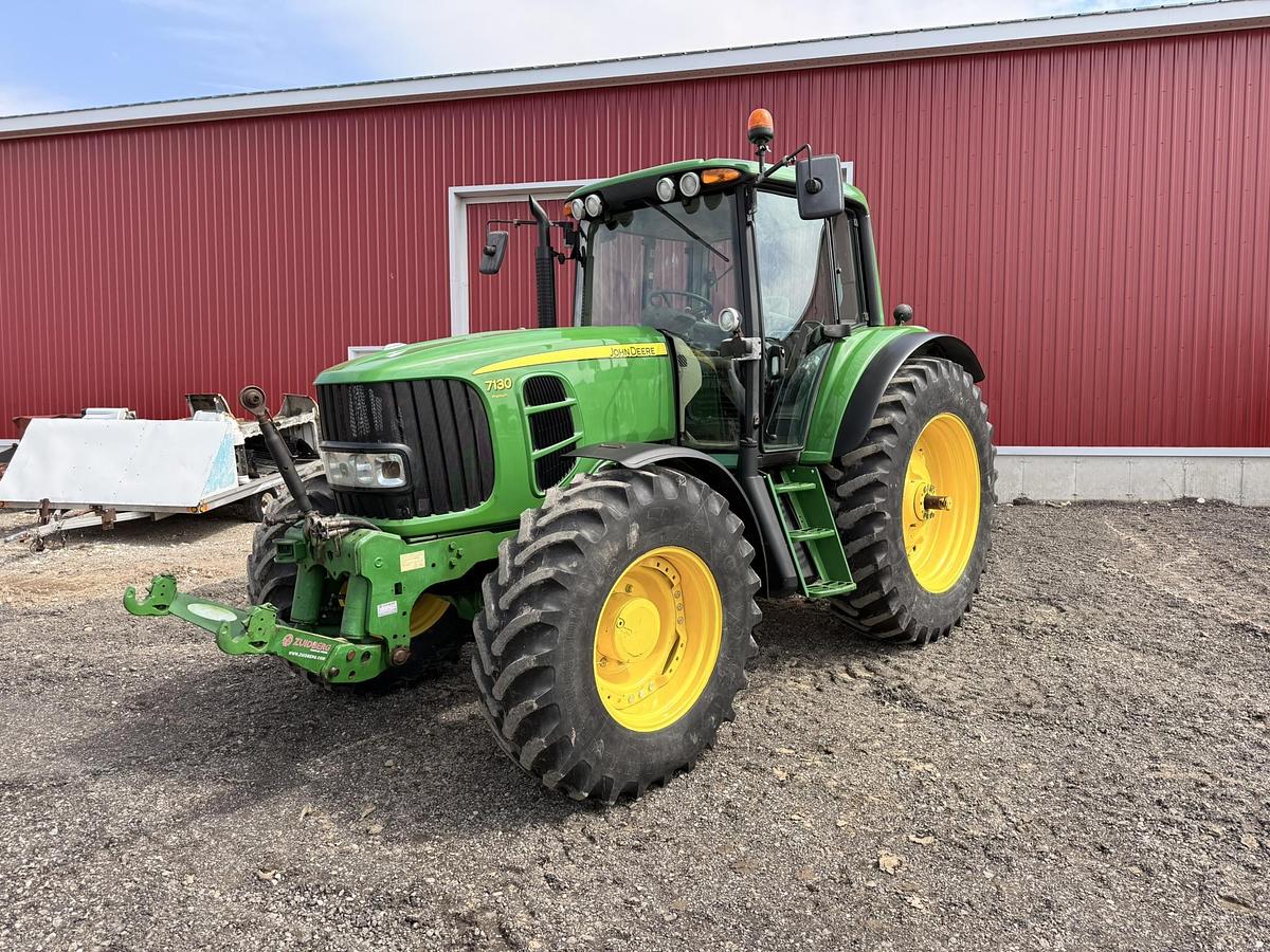 Used 2008 John Deere 7130