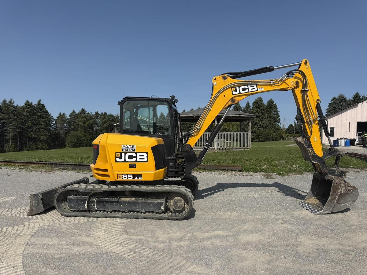 Used 2020 JCB 85Z-2 Mini Excavator, AMI Thumb, Bucket, Blade, Cab, 1093Hrs