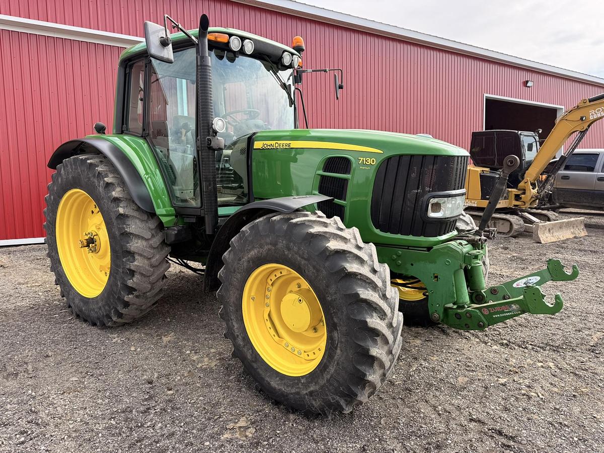 Used 2008 John Deere 7130