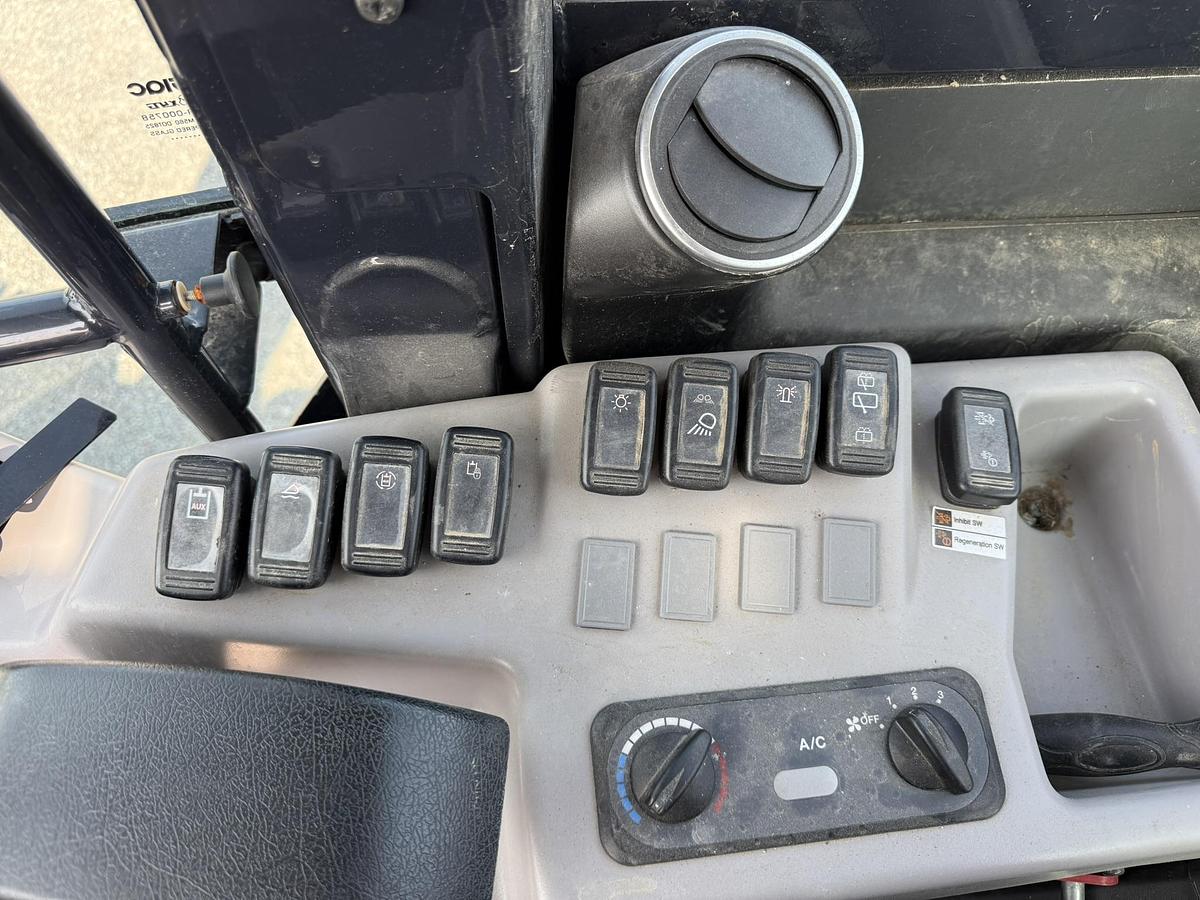 Used 2022 Kubota R640 Wheel Loader, Cab, Hyd. Bucket, 500 Hours