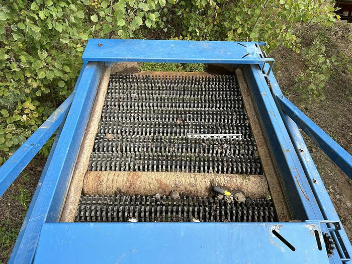 Used Alliston Machinery 150 CWt Hopper With Dirt Eliminator