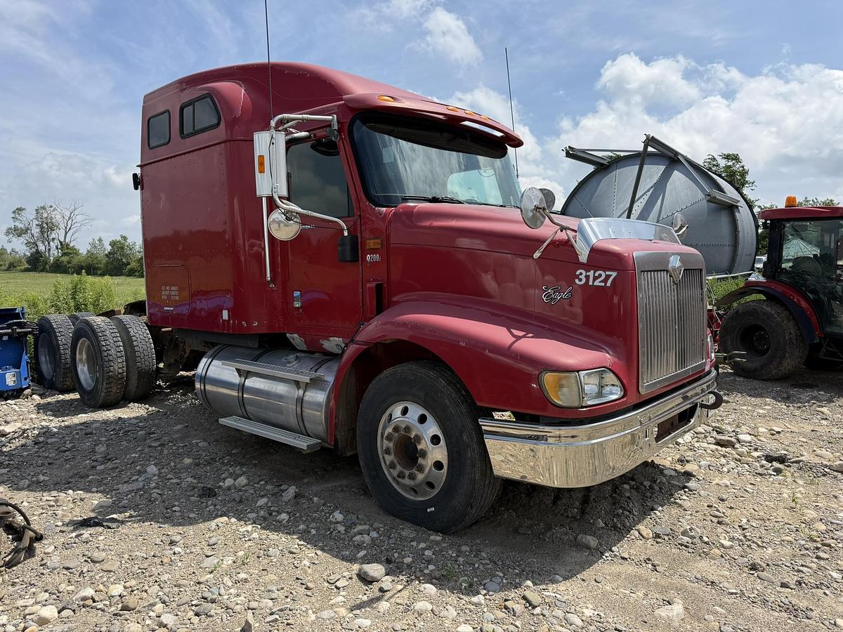 Used 2005 International 9200i