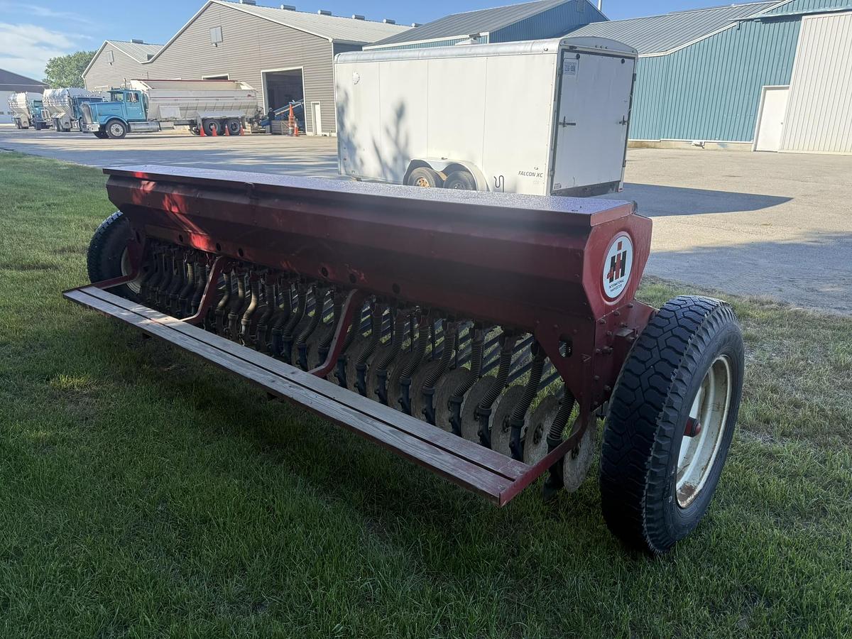 Used 1959 International Harvester 10 Plane Grain Drill