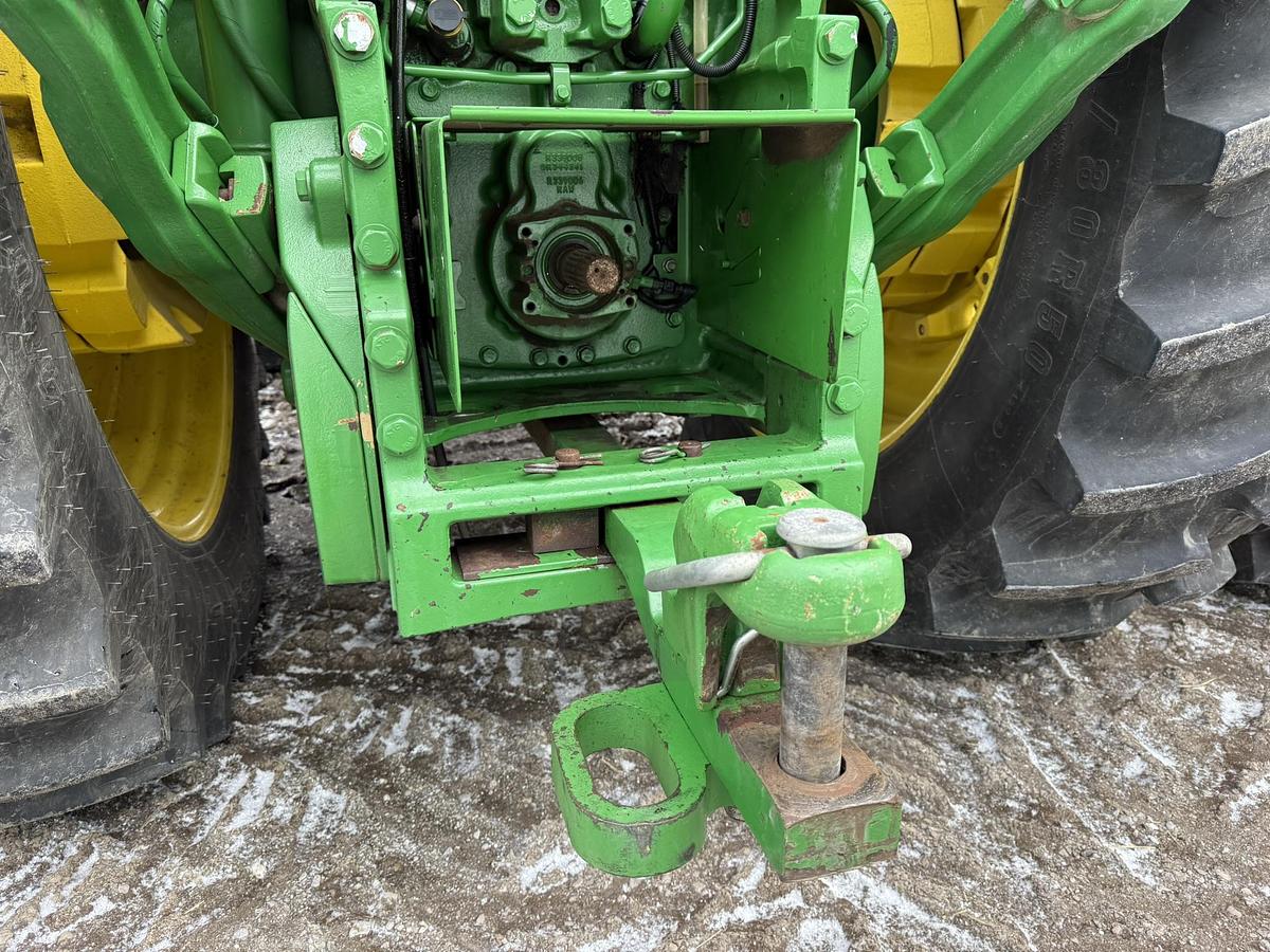 Used John Deere 8245R