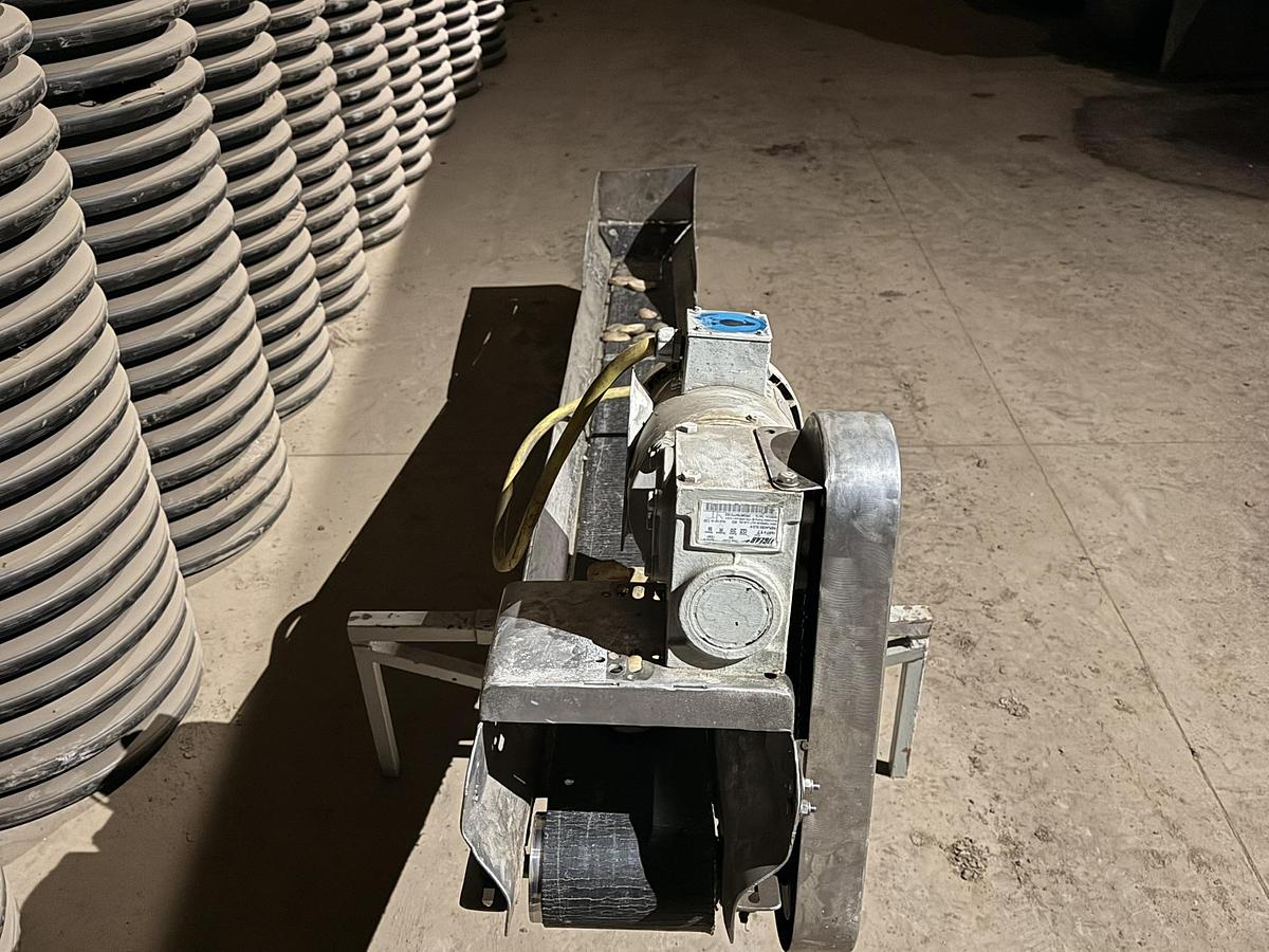 Used Stainless Conveyor, 8' Long, 6" Belt