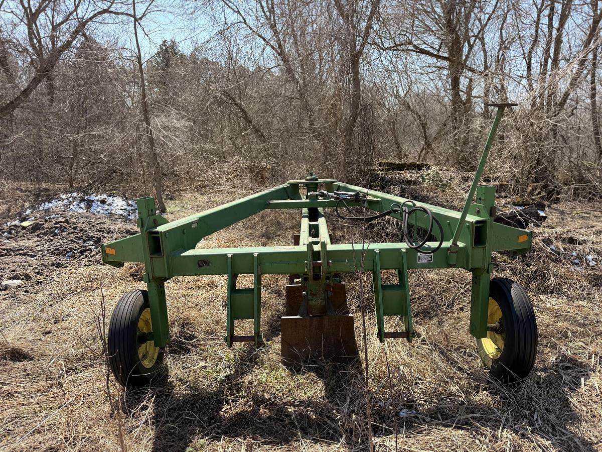 Used John Deere 995 5 Furrow Plow