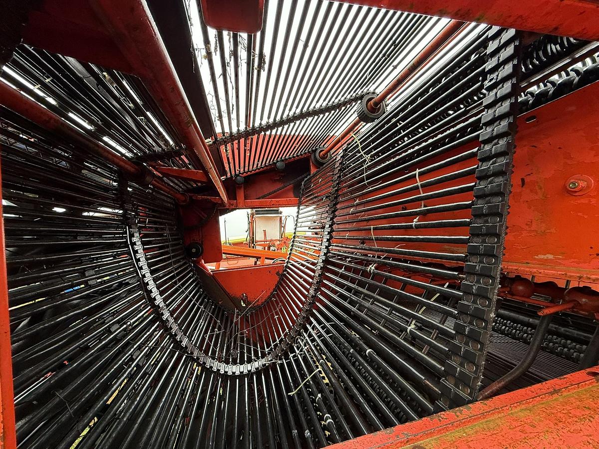 Used Grimme GB1700 2 Row Harvester