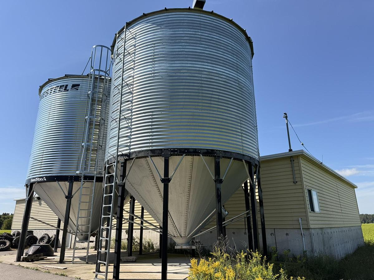 Used Westeel 100 Ton Grain Bin Hopper Bottom