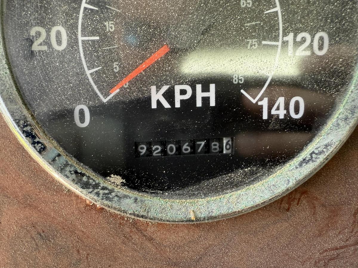 Used 1995 International Adam's 16 Ton Side Shooter Tender Box