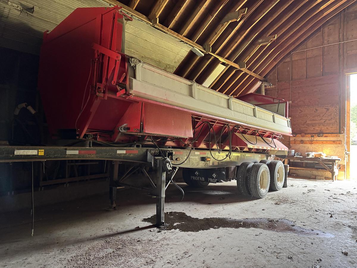 Used 2010 Alliston Machinery 24' Bulk Box With Tandem Axle Undercarriage