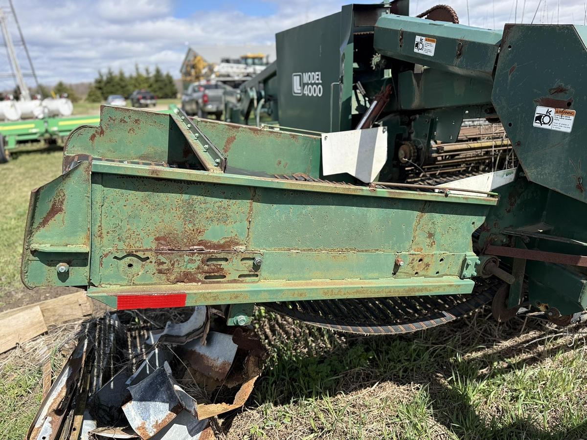 Used Lockwood 4000 4 Row Windrower