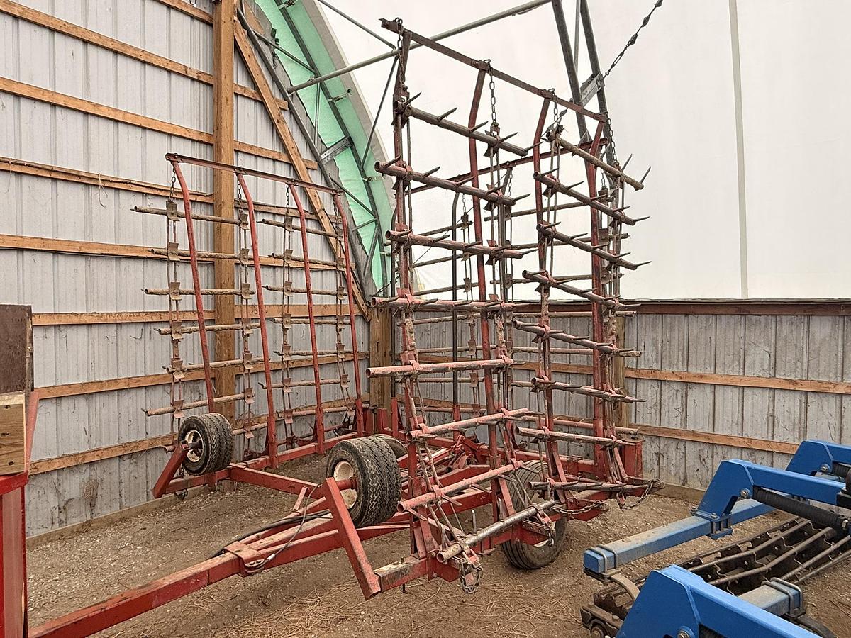 Used 25' Spike Tooth Harrow Hydraulic Fold