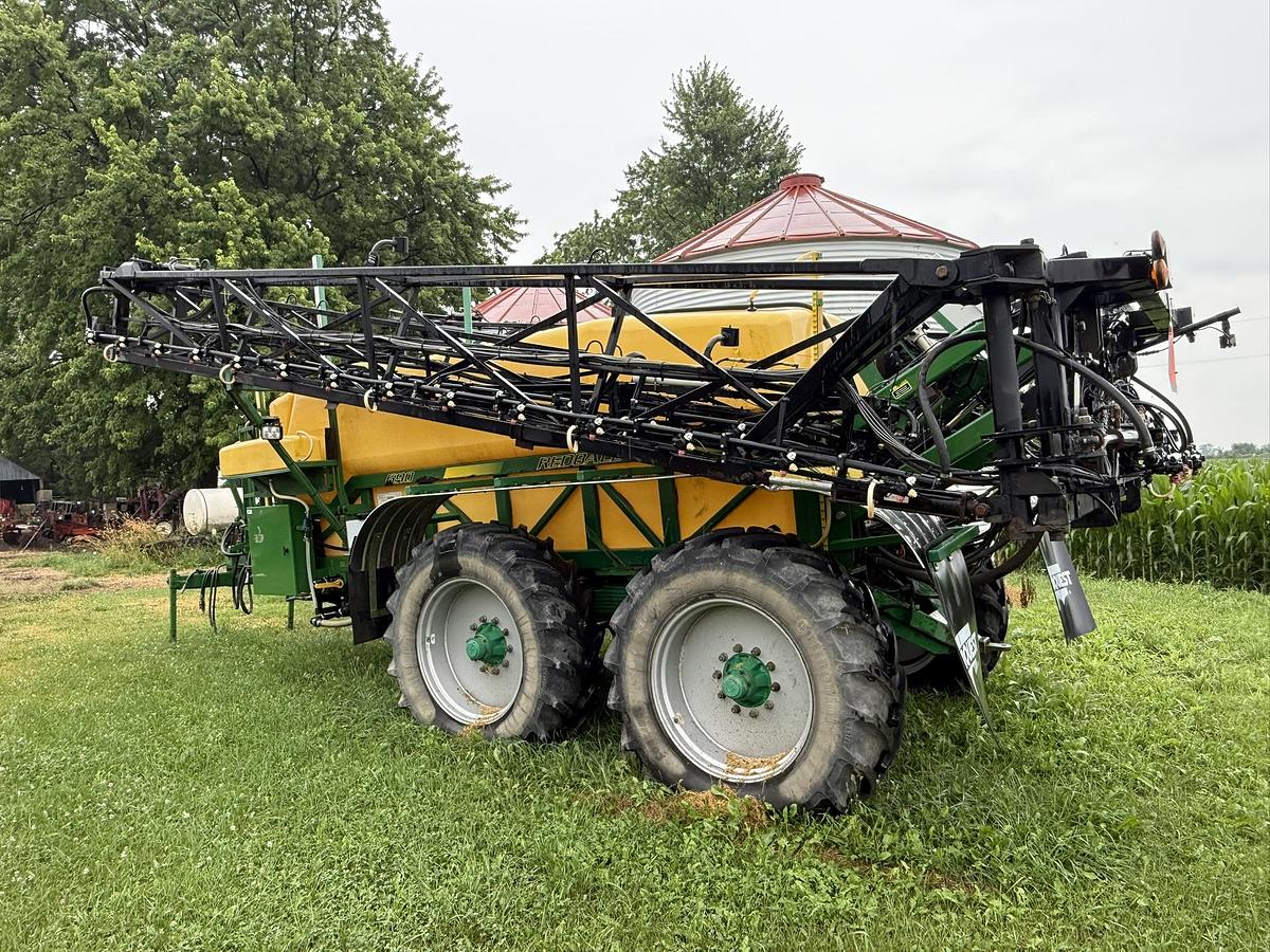 Used Redball 690, 2000 Gallon, 120' Boom,