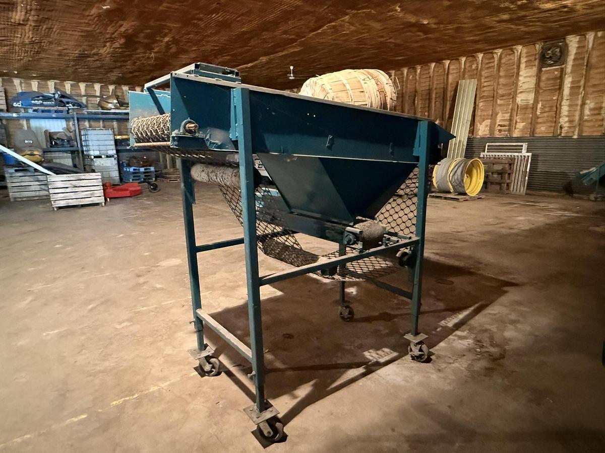 Used Vegetable Sizer, 25" Wide, 2" Sizing Chain