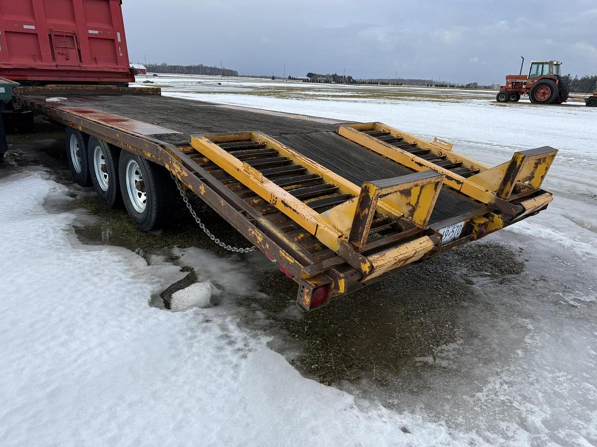 Used Hudson 23' Deck Over, Tri-Axle, Ramps